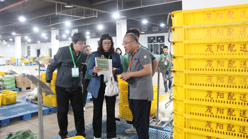 諸暨市教育局勤辦督查組一行赴浙農(nóng)茂陽督查食品安全和配送服務(wù)工作